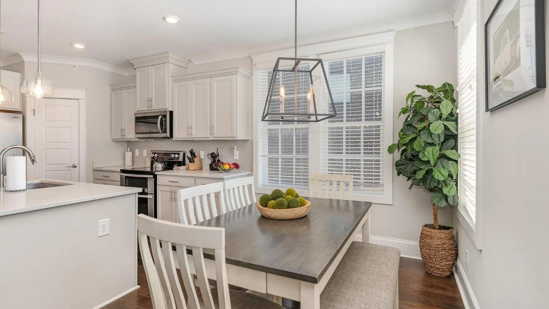 Belwood Bloom - 2 Units - Walk To Centennial Park Nashville Holiday home
